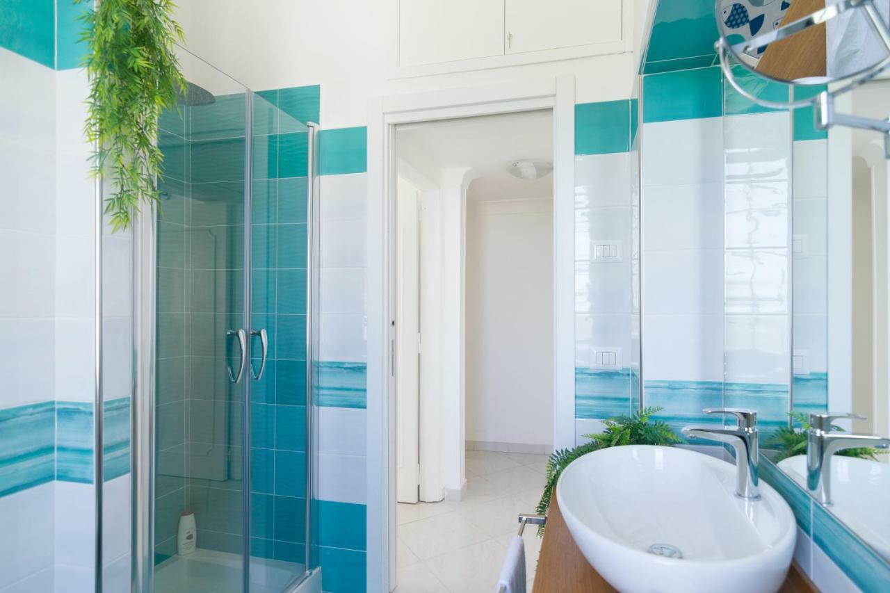 Aquamarine Relaxing Capri Suites Exterior photo