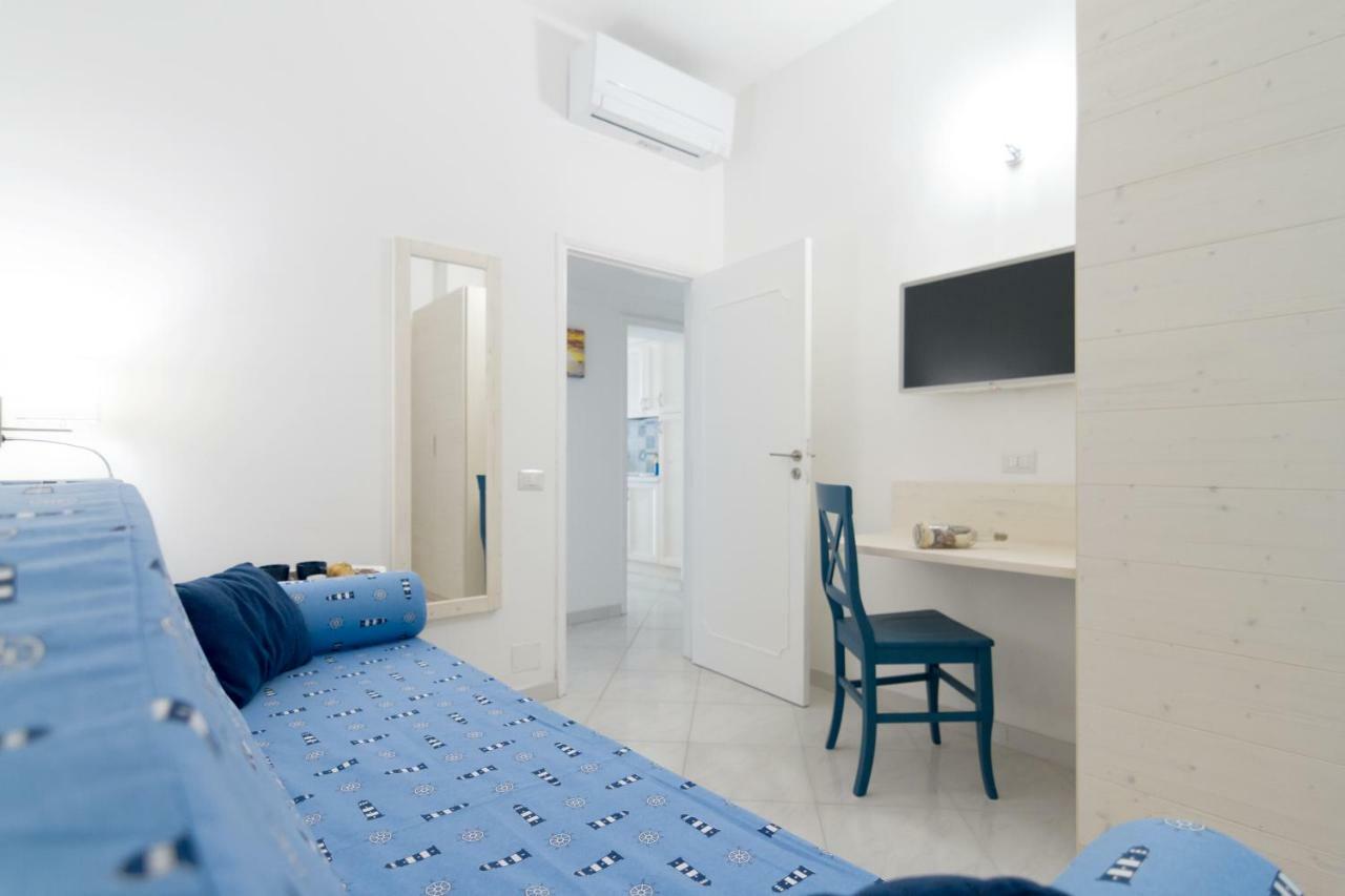 Aquamarine Relaxing Capri Suites Exterior photo